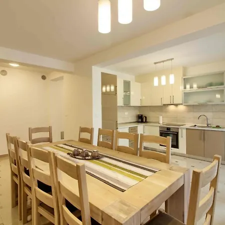 Mit Privatpool Fuer 20 Personen Ca 480 Qm In Banjole, Istrien Istrische Riviera Holiday home Banjole
