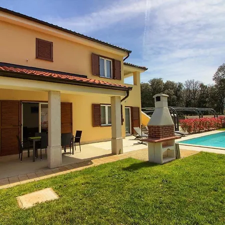 بيت للعطل Mit Privatpool Fuer 20 Personen Ca 480 Qm In Banjole, Istrien Istrische Riviera بنجول